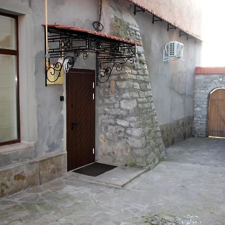 Historical Old City Apartament, Старе Місто , 2 Спальні, Балкон-Тераса, 85 Кв М Kamianets-Podilskyi Luaran gambar
